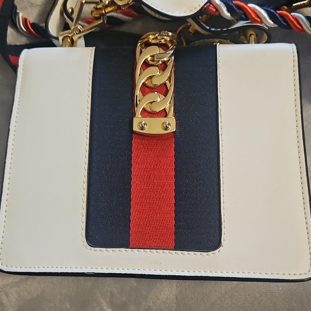 Gucci White and Black Crossbody Bag with Sleek Design, with 3 types of Dif strap - Picture 9 of 11